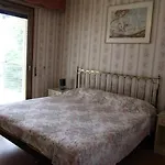 Smeraldo Apartment *