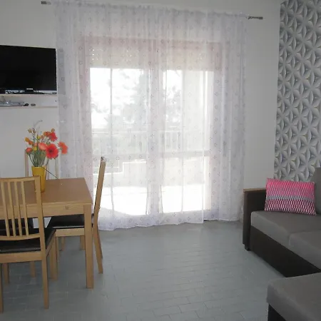 Апартаменти Smeraldo *